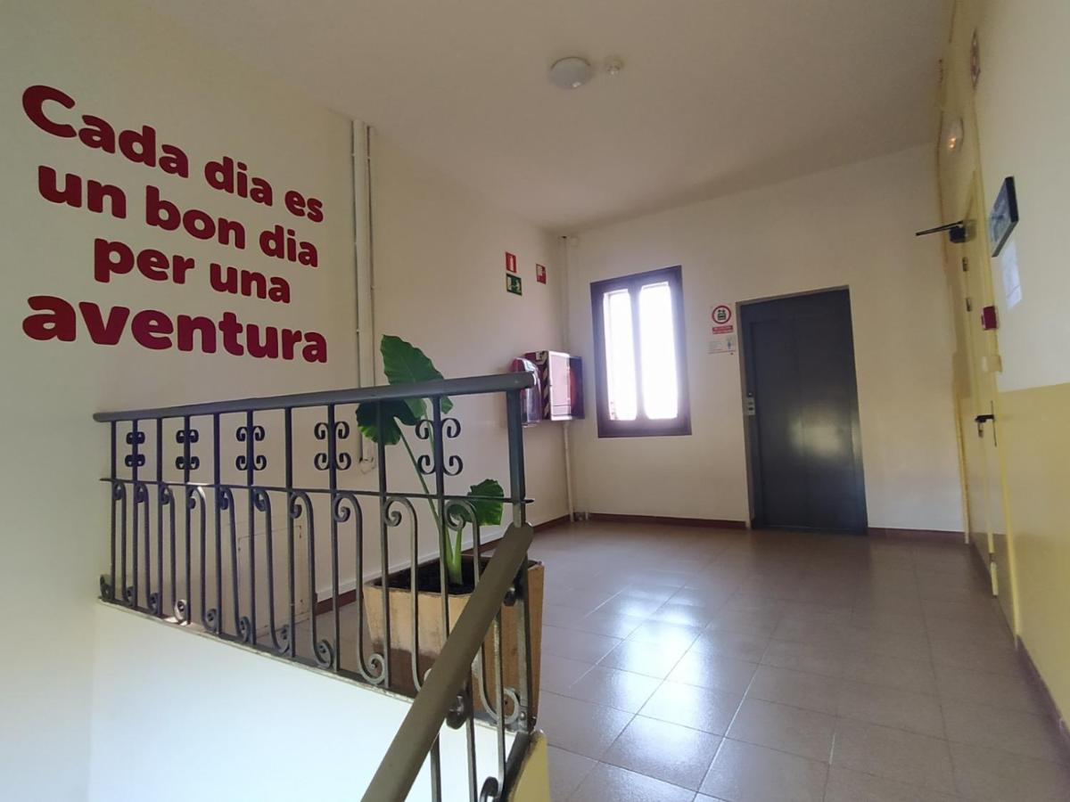 Hostel L'Espluga de Francolí Xanascat Exteriér fotografie