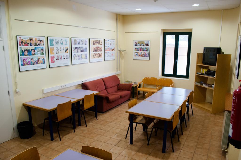 Hostel L'Espluga de Francolí Xanascat Exteriér fotografie